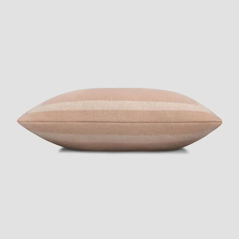 Decorative pillow СALIENTE