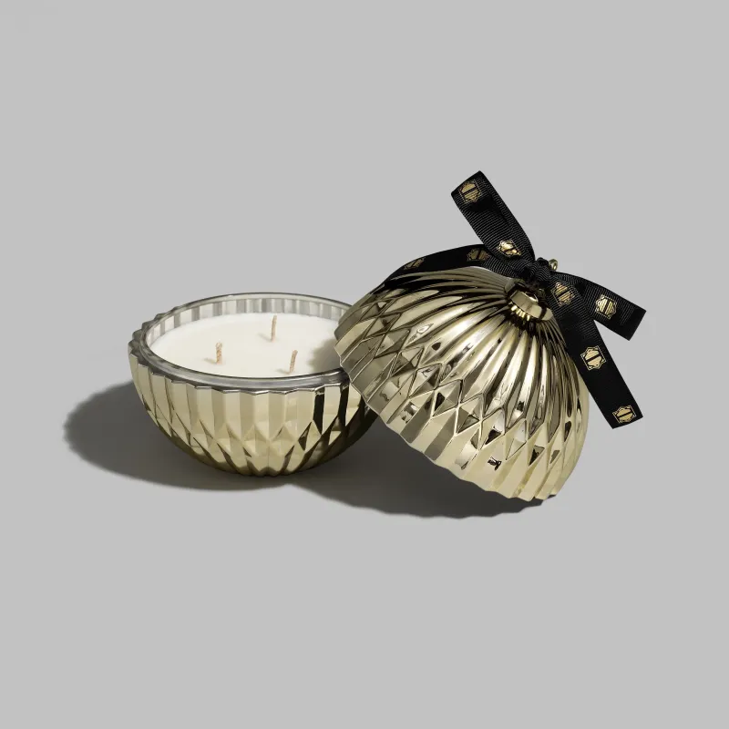 Scented candle PLUM AND VANILLA