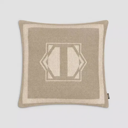 Decorative pillow СALIENTE