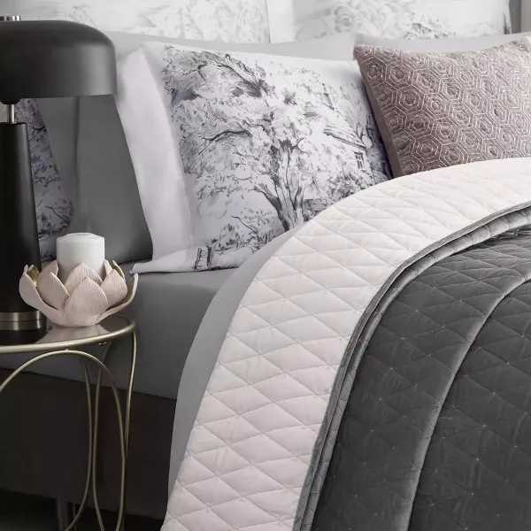 Bedspread MORETTO