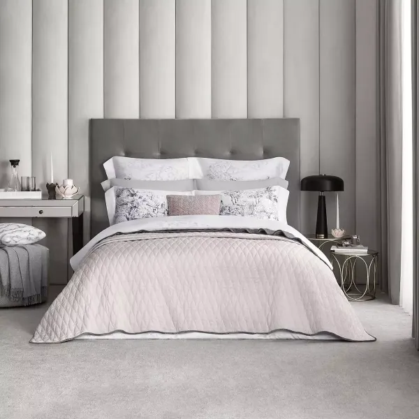 Bedspread MORETTO